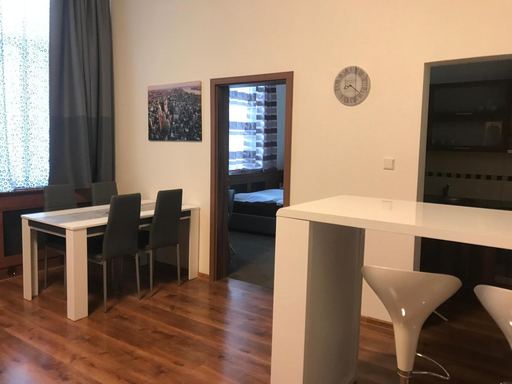 Old Town Boutique Apartments リベレツ 部屋 写真